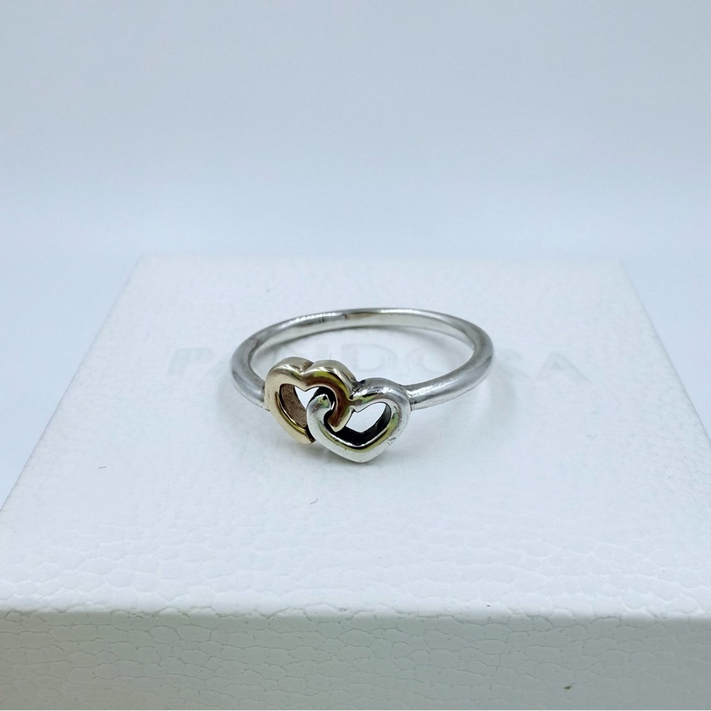 Pandora Ring